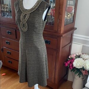 Elegant olive/black ELLEN TRACY  Sleeveless Dress with Embellished Neckline